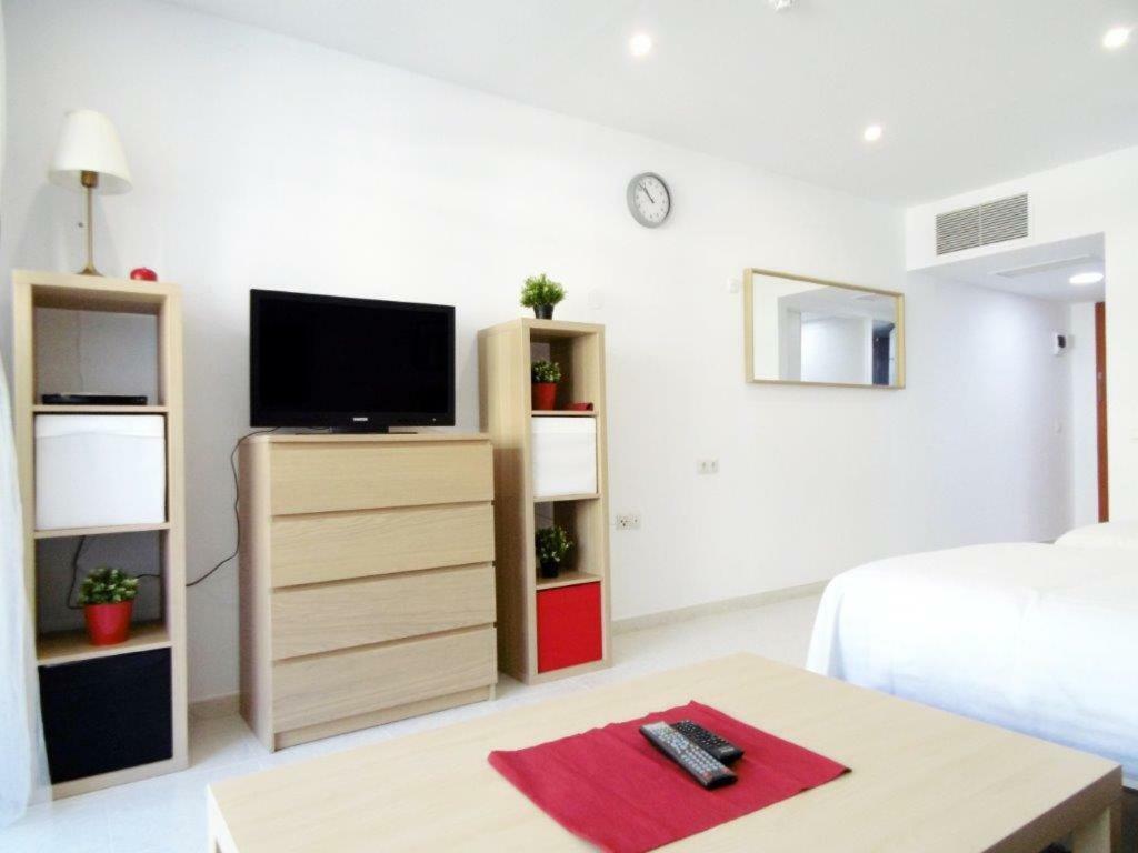 Appartement 1St Lign On The Beach At Palmeras フエンヒロラ エクステリア 写真
